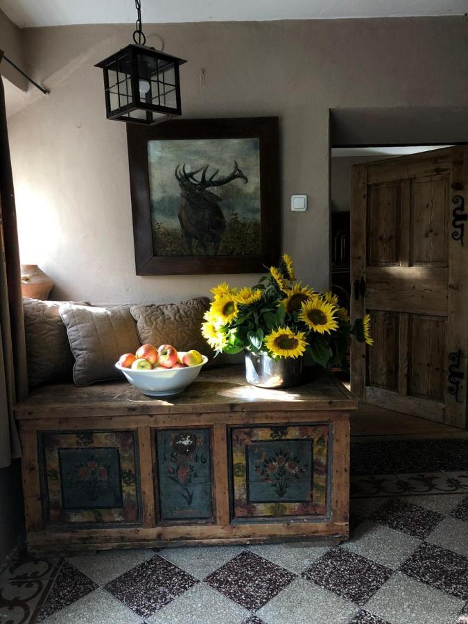 Zimmer In 400 Jahre Alten Bauernhaus Anif Esterno foto